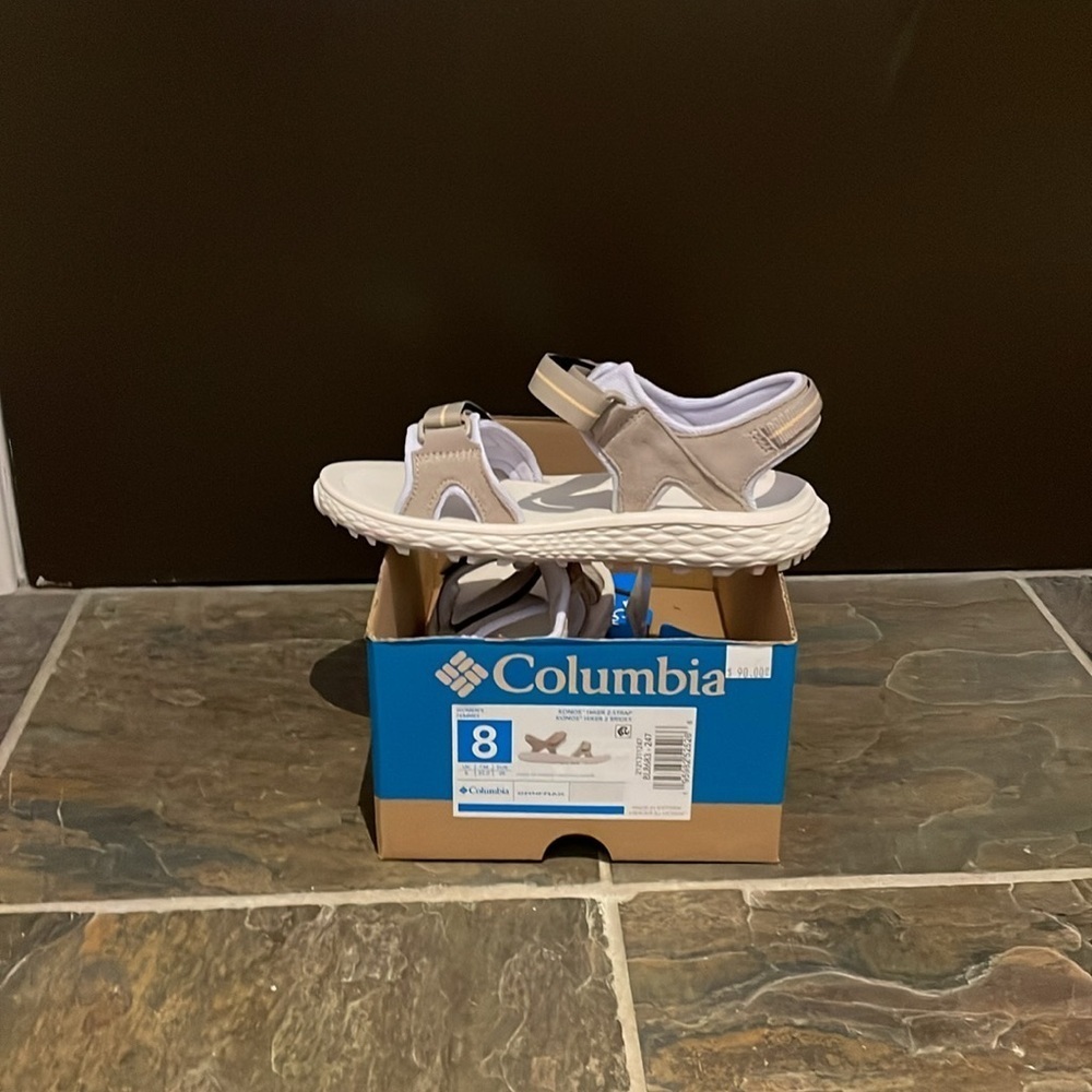 Columbia women’s Konos™ Hiker 2-Strap Sandal sz 8